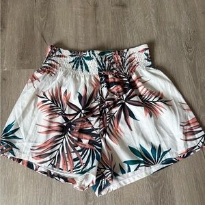 SHEIN High Waist Tropical Leaf Print Shorts